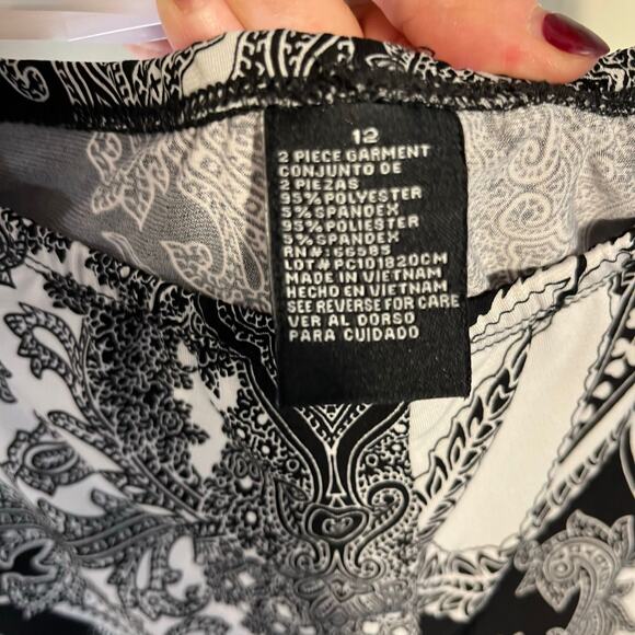 Perceptions New York Women's 2 pc Blouse & Skirt Set 12 - Picture 4 of 4